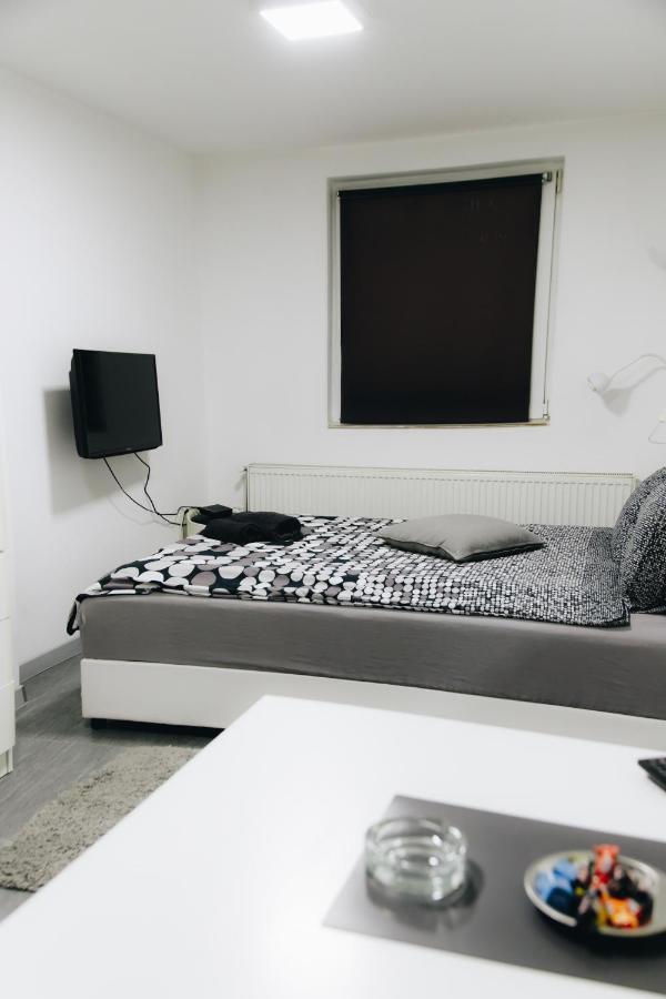 Apartments Luka 크라구예바츠 외부 사진
